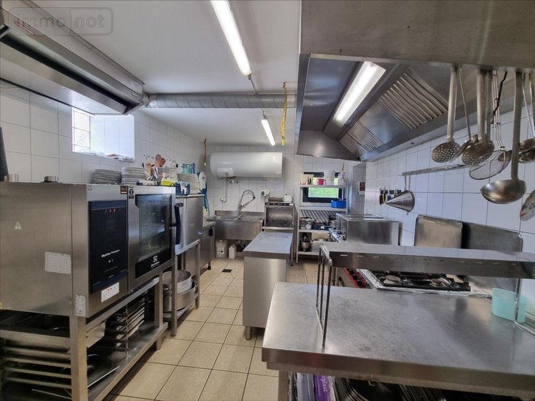 Fonds et murs commerciaux a vendre Treffrin 22340 Côtes-d'Armor 280 m2  126000 euros