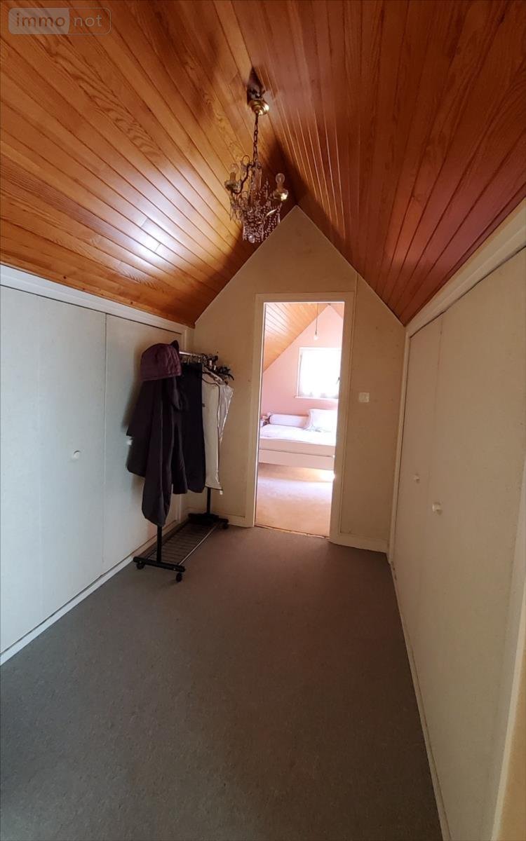 Maison a vendre Carhaix-Plouguer 29270 Finistère 123 m2 7 pièces 273000 euros