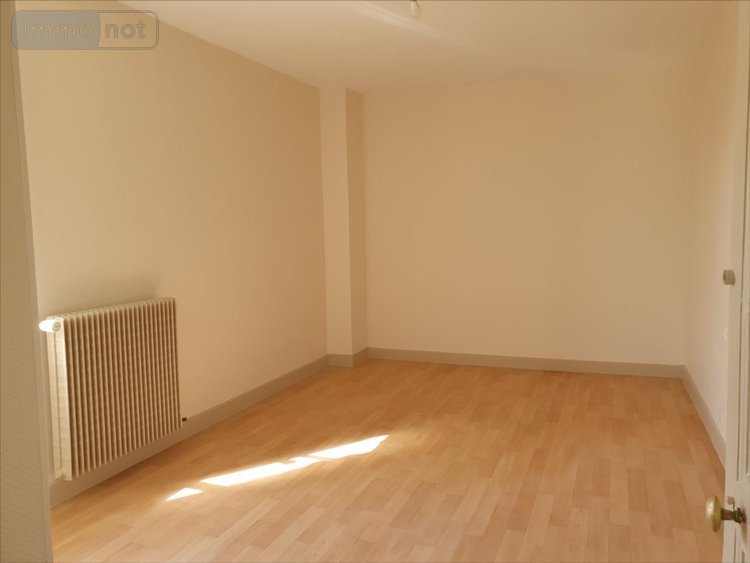 Location maison Chaltrait 51130 Marne 117 m2 5 pièces 850 euros