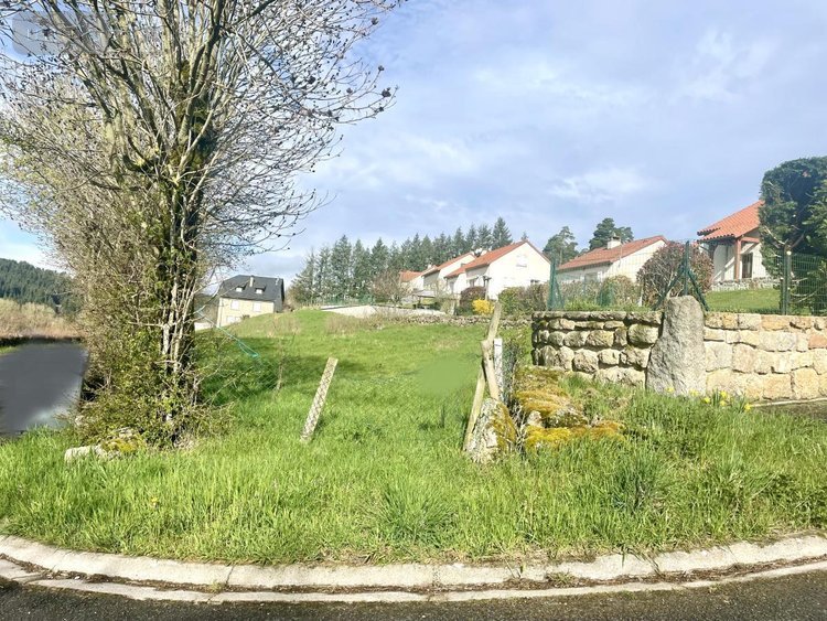 Terrain a batir a vendre Le Malzieu-Ville 48140 Lozère 1300 m2  28600 euros