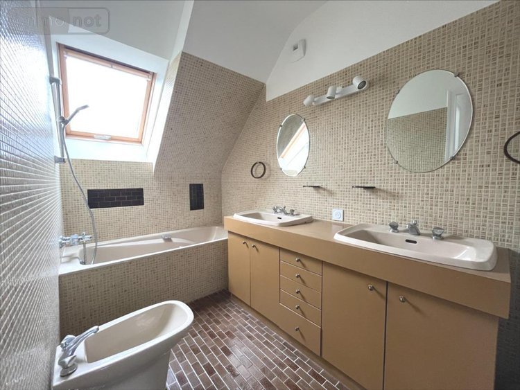 Location maison Mordelles 35310 Ille-et-Vilaine 186 m2 9 pièces 1410 euros