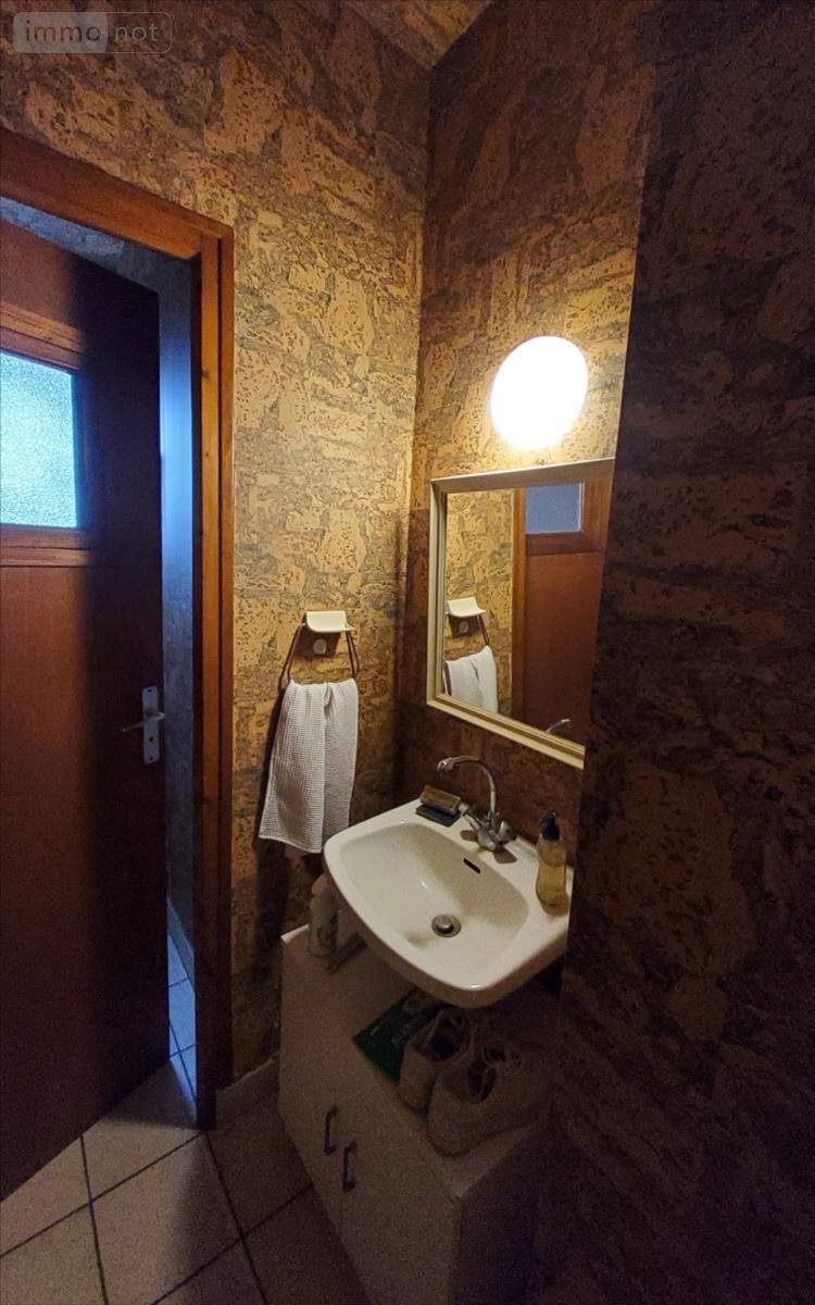 Maison a vendre Carhaix-Plouguer 29270 Finistère 123 m2 7 pièces 257250 euros