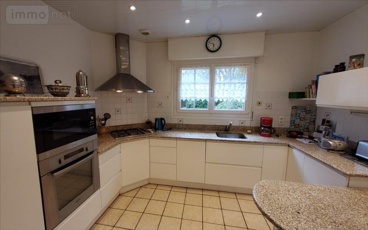 Maison a vendre Carhaix-Plouguer 29270 Finistère 123 m2 7 pièces 257250 euros