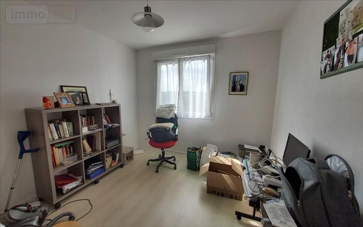 Appartement a vendre Carhaix-Plouguer 29270 Finistère 77 m2 4 pièces 131250 euros