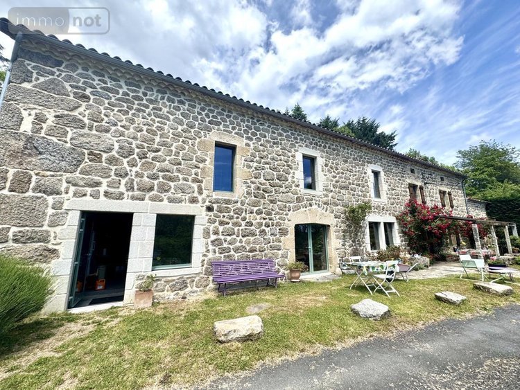 Maison a vendre Grandrieu 48600 Lozère 250 m2  374000 euros