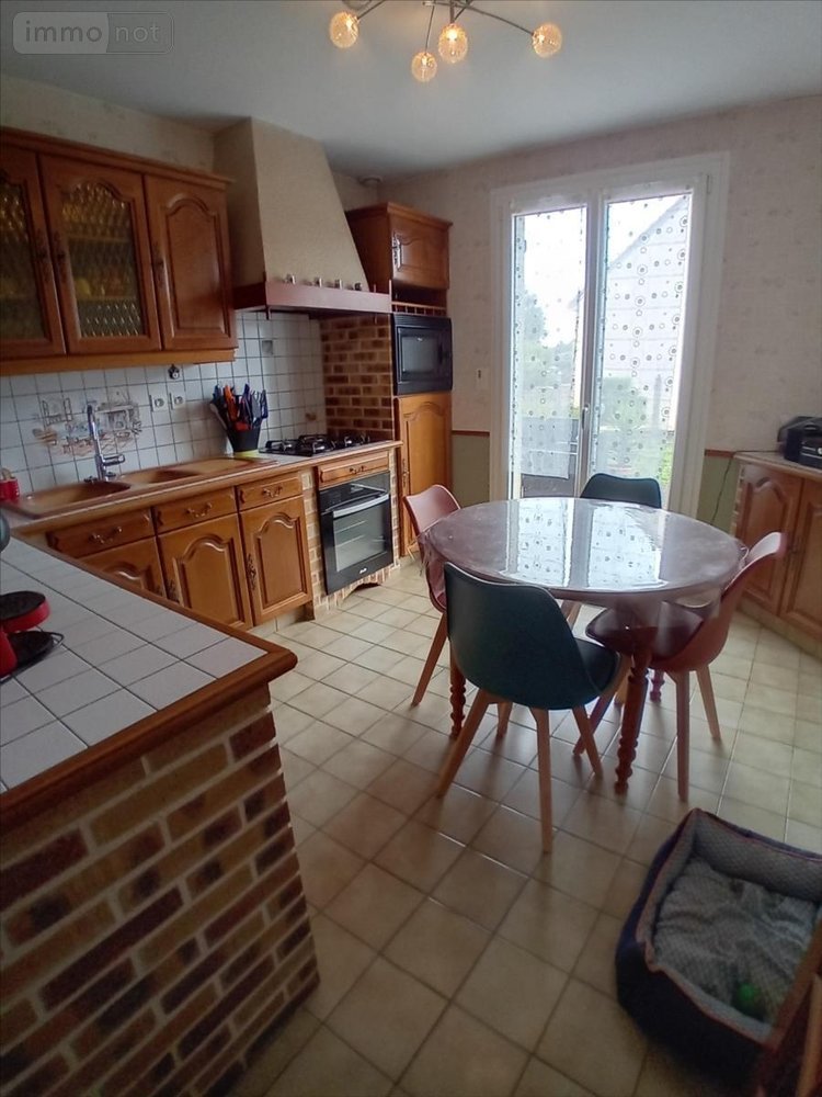 Maison a vendre Parigné-l'Évêque 72250 Sarthe 139 m2 7 pièces 236250 euros