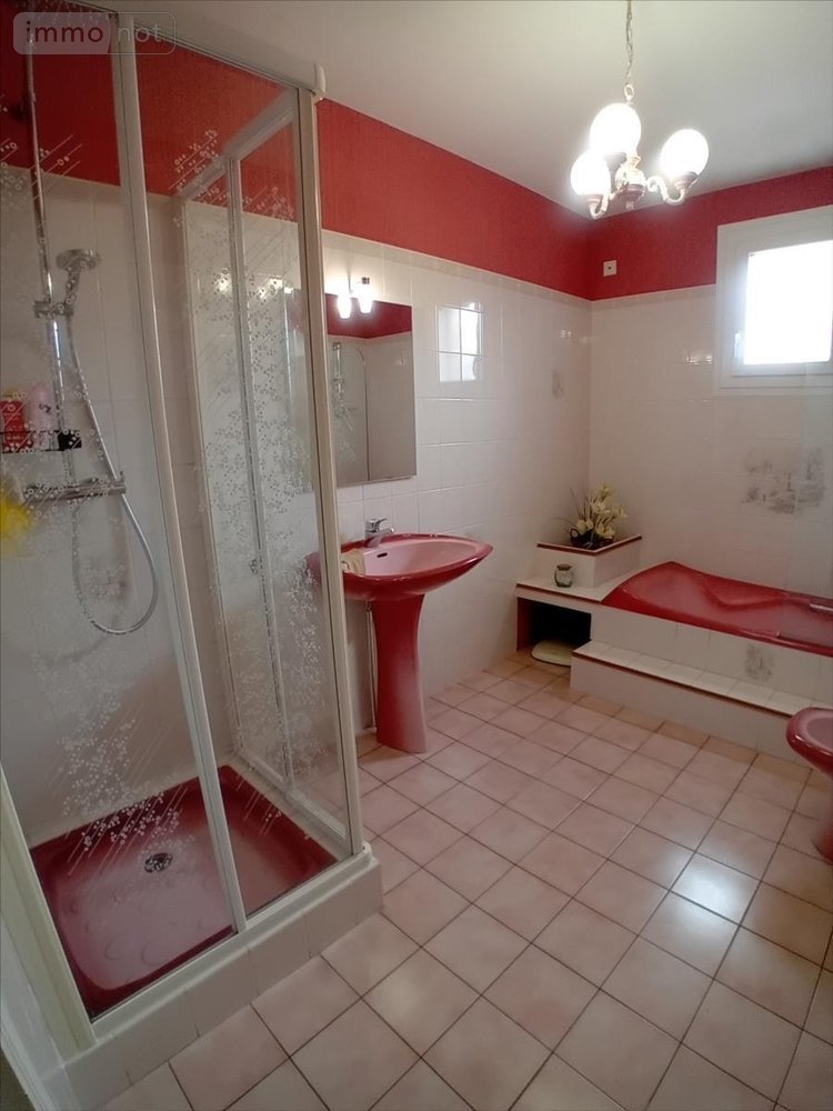 Maison a vendre Parigné-l'Évêque 72250 Sarthe 139 m2 7 pièces 236250 euros