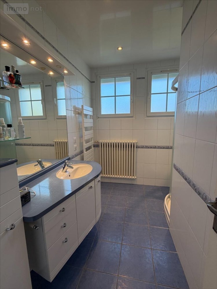 Maison a vendre Châteaulin 29150 Finistère 177 m2 7 pièces 344850 euros