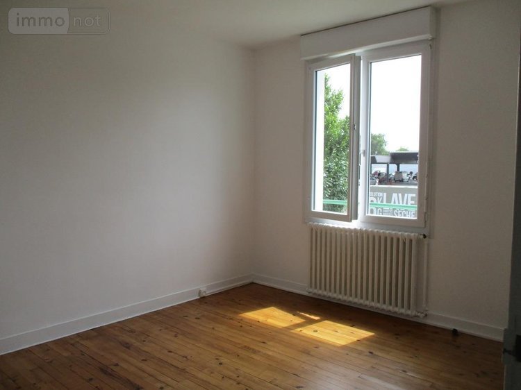 Location maison Carhaix-Plouguer 29270 Finistère 82 m2 5 pièces 700 euros