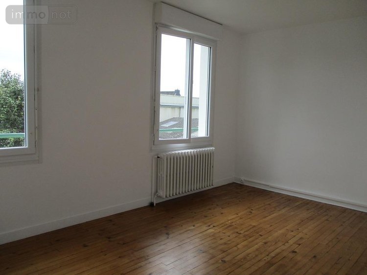 Location maison Carhaix-Plouguer 29270 Finistère 82 m2 5 pièces 700 euros