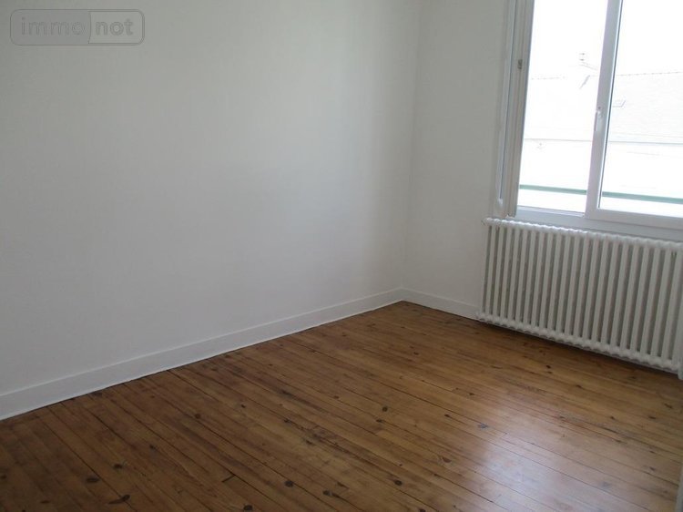 Location maison Carhaix-Plouguer 29270 Finistère 82 m2 5 pièces 700 euros