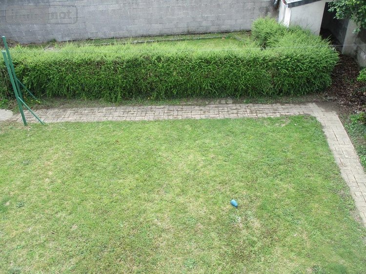 Location maison Carhaix-Plouguer 29270 Finistère 82 m2 5 pièces 700 euros