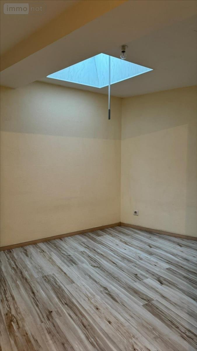 Location appartement Commune non précisée 51 Marne 61 m2 3 pièces 450 euros