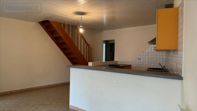 Location appartement Blancs Coteaux 51130 Marne 61 m2 3 pièces 450 euros