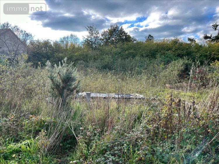 Fonds et murs commerciaux a vendre Huelgoat 29690 Finistère 90 m2  158250 euros