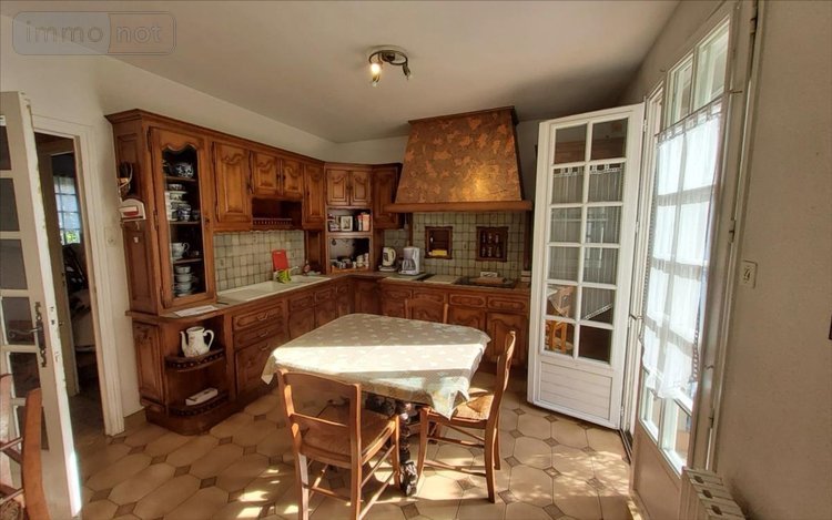 Maison a vendre Carhaix-Plouguer 29270 Finistère 130 m2 7 pièces 262500 euros