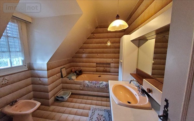 Maison a vendre Carhaix-Plouguer 29270 Finistère 130 m2 7 pièces 262500 euros