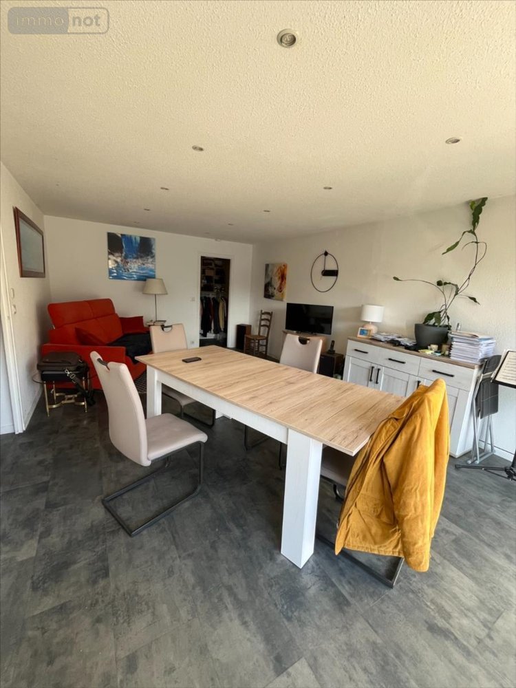 Immeuble a vendre Tavaux 39500 Jura 152 m2  195000 euros