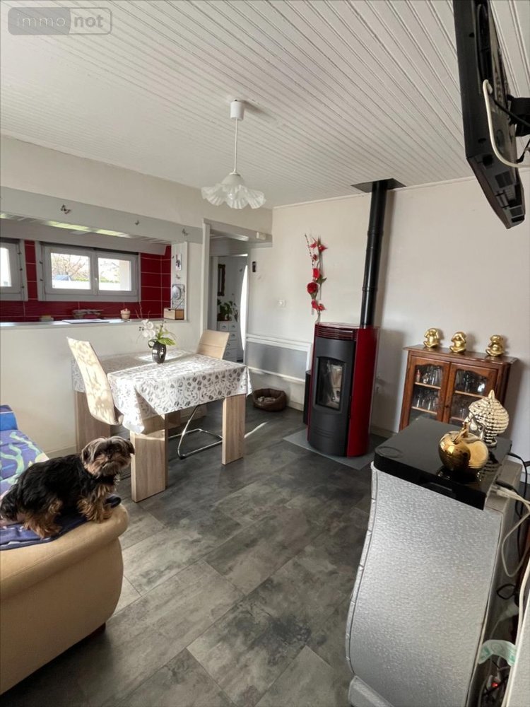 Immeuble a vendre Tavaux 39500 Jura 152 m2  195000 euros