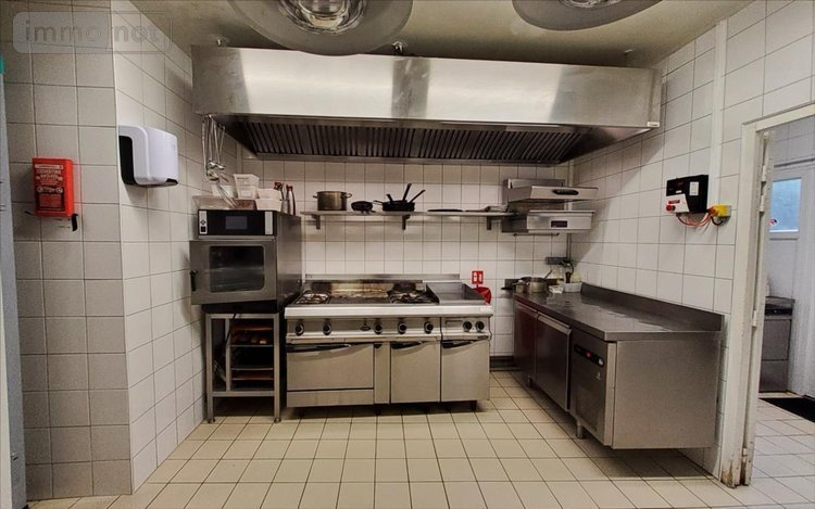 Fonds et murs commerciaux a vendre Carhaix-Plouguer 29270 Finistère 148 m2  420000 euros