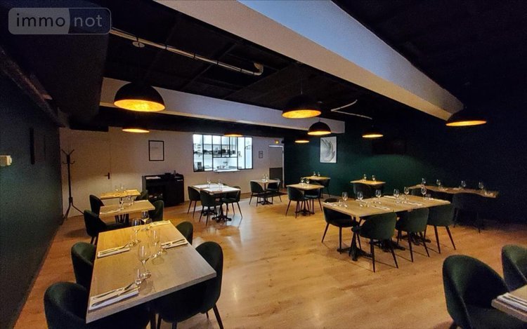 Fonds et murs commerciaux a vendre Carhaix-Plouguer 29270 Finistère 228 m2  420000 euros