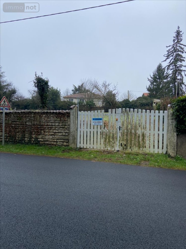 Terrain a batir a vendre La Crèche 79260 Deux-Sèvres 1000 m2  58300 euros