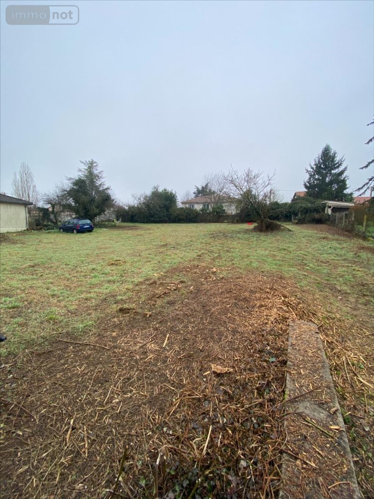 Terrain a batir a vendre La Crèche 79260 Deux-Sèvres 1000 m2  58300 euros