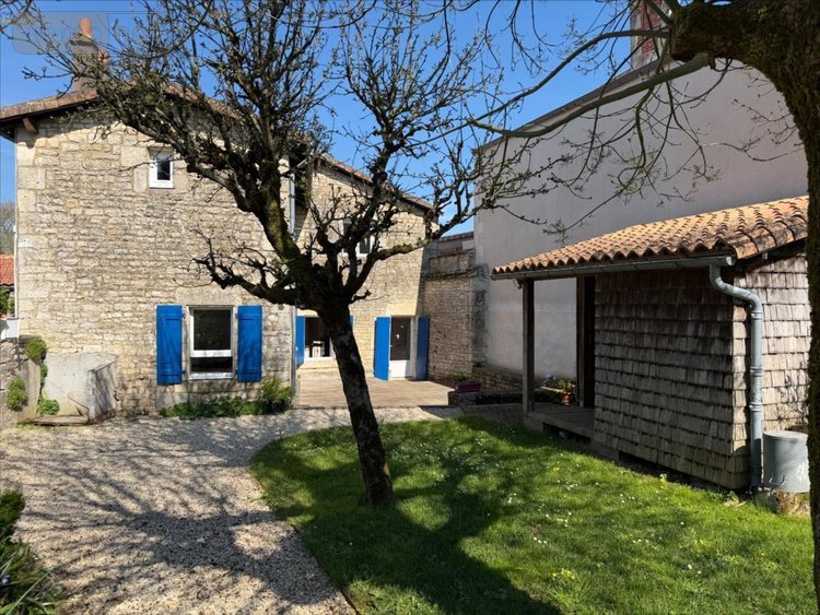 Maison a vendre Échiré 79410 Deux-Sèvres 141 m2 6 pièces 299000 euros