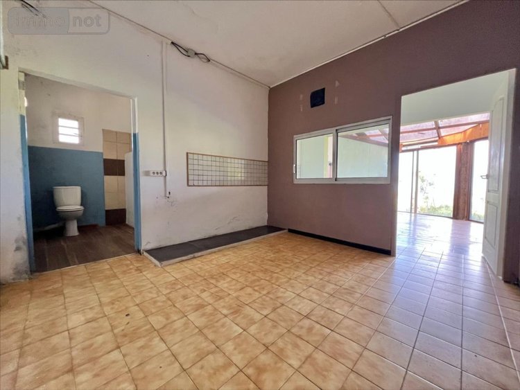 Immeuble a vendre Le Tampon 97430 Réunion 308 m2  416000 euros