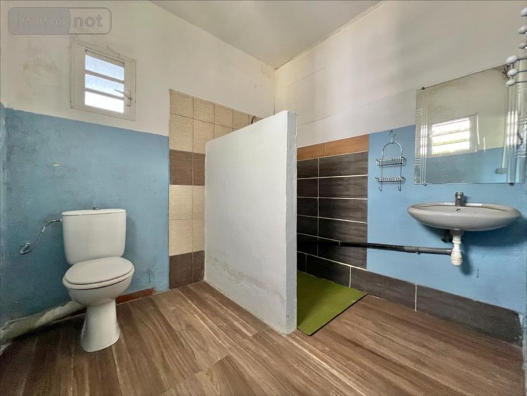 Immeuble a vendre Le Tampon 97430 Réunion 308 m2  416000 euros