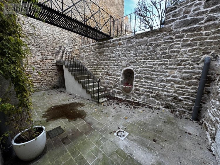 Location maison Dole 39100 Jura 201 m2 7 pièces 1100 euros