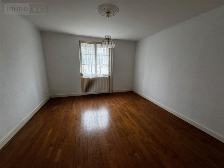 Location maison Dole 39100 Jura 75 m2 3 pièces 850 euros