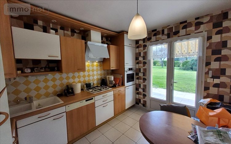 Maison a vendre Carhaix-Plouguer 29270 Finistère 130 m2 6 pièces 299250 euros