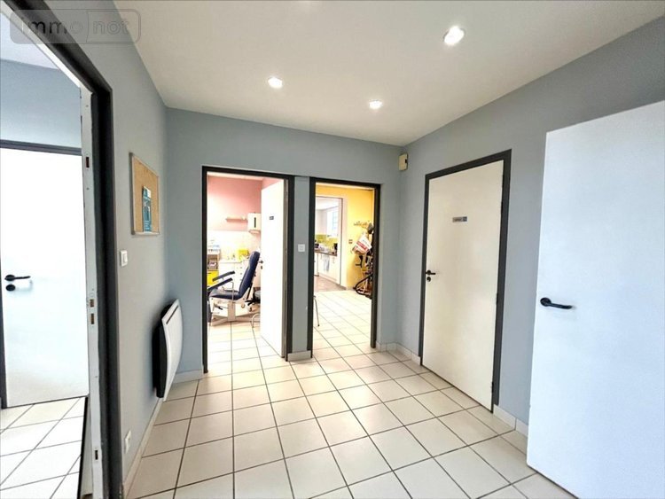 Fonds et murs commerciaux a vendre Saint-Sauveur-le-Vicomte 50390 Manche 102 m2  158160 euros