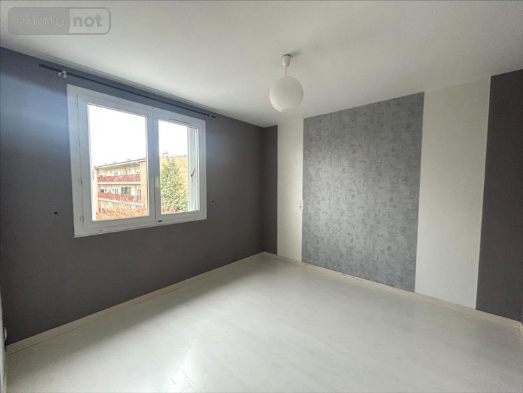 Location appartement Reims 51100 Marne 83 m2 5 pièces 830 euros