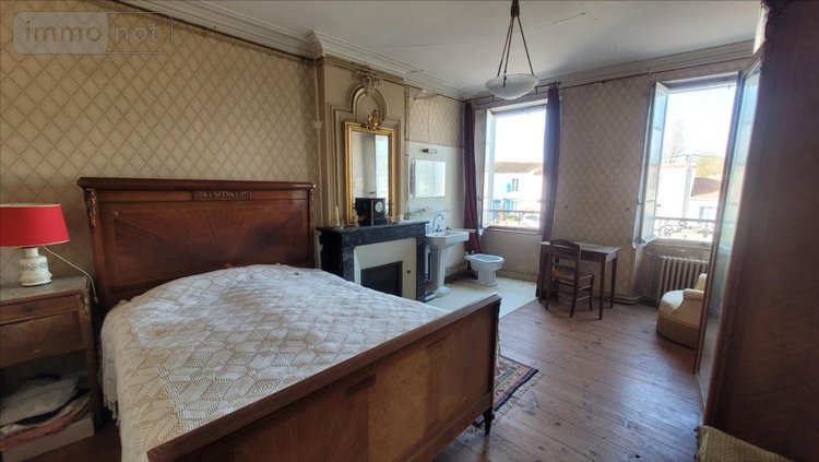 Maison a vendre Marans 17230 Charente-Maritime 347 m2 13 pièces 364000 euros