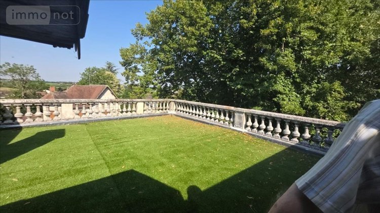 Immeuble a vendre Châtillon-sur-Indre 36700 Indre 2500 m2  319500 euros