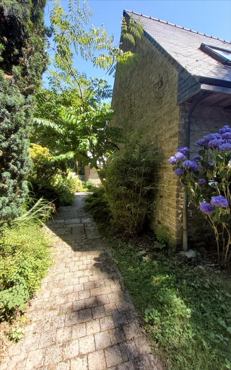 Maison a vendre Trébrivan 22340 Côtes-d'Armor 300 m2 15 pièces 546000 euros