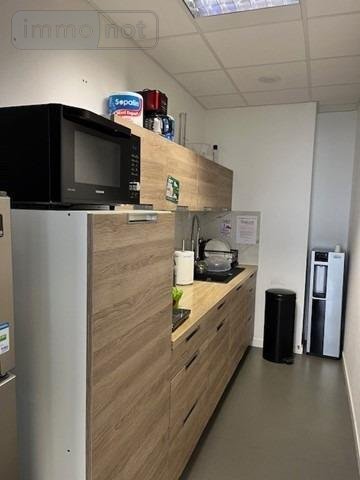 Location fonds et murs commerciaux Bezannes 51430 Marne 112 m2  2230 euros