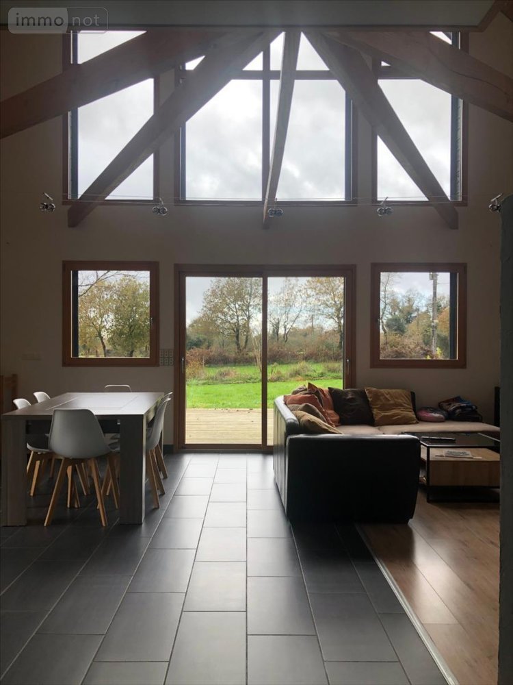 Maison a vendre Locmaria-Berrien 29690 Finistère 167 m2 9 pièces 294000 euros