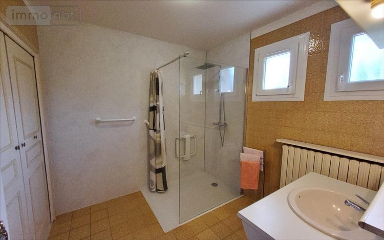 Maison a vendre Carhaix-Plouguer 29270 Finistère 166 m2 7 pièces 283500 euros