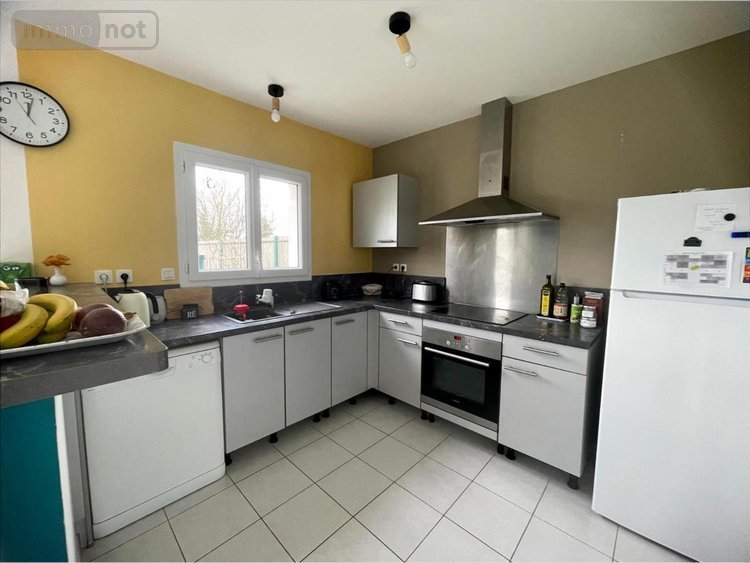 Maison a vendre Sainte-Soulle 17220 Charente-Maritime 94 m2 5 pièces 296400 euros