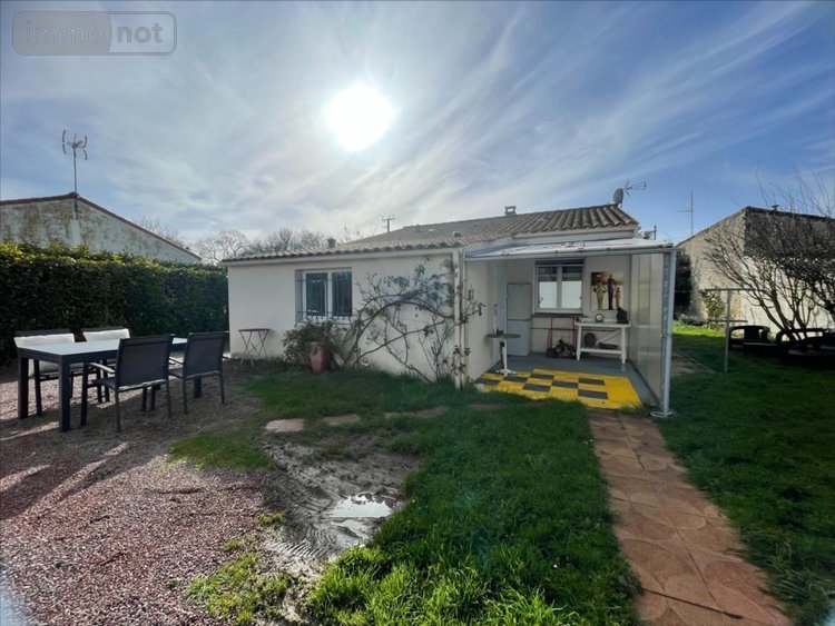 Maison a vendre La Jarrie 17220 Charente-Maritime 96 m2 4 pièces 291200 euros