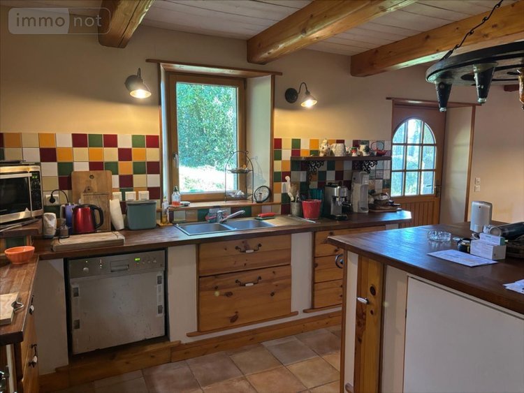 Maison a vendre Berrien 29690 Finistère 209 m2 8 pièces 346500 euros