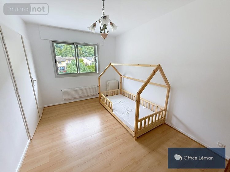 Location appartement Divonne-les-Bains 01220 Ain 93 m2 4 pièces 2050 euros