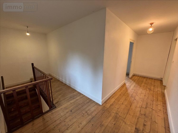 Location maison Montrevel-en-Bresse 01340 Ain 123 m2 4 pièces 1325 euros