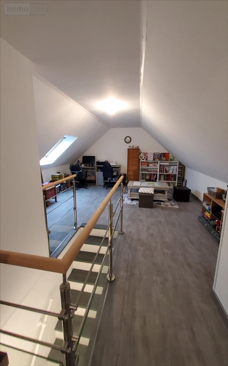 Maison a vendre Carhaix-Plouguer 29270 Finistère 128 m2 7 pièces 199500 euros