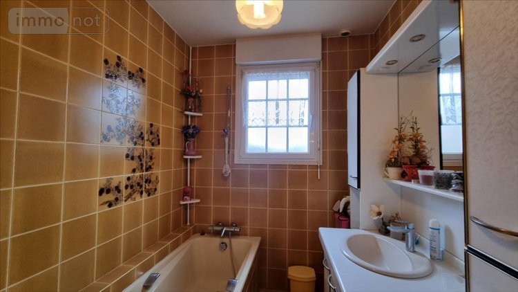 Maison a vendre Callac 22160 Côtes-d'Armor 142 m2 6 pièces 241500 euros