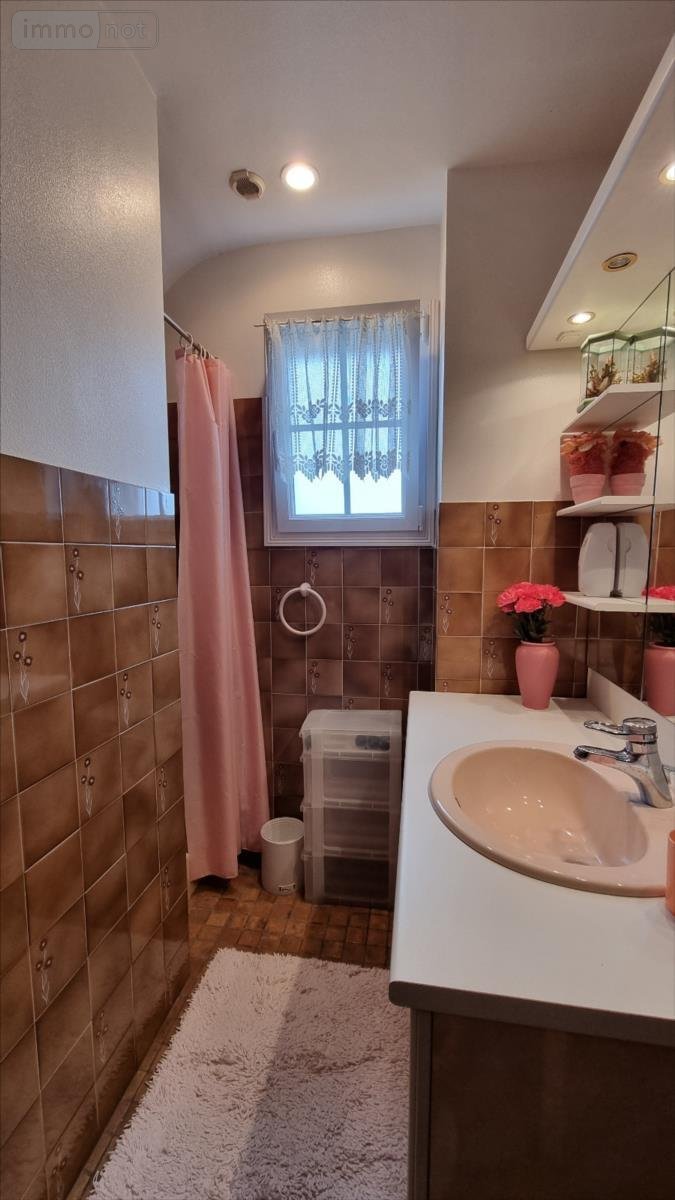 Maison a vendre Callac 22160 Côtes-d'Armor 142 m2 6 pièces 241500 euros