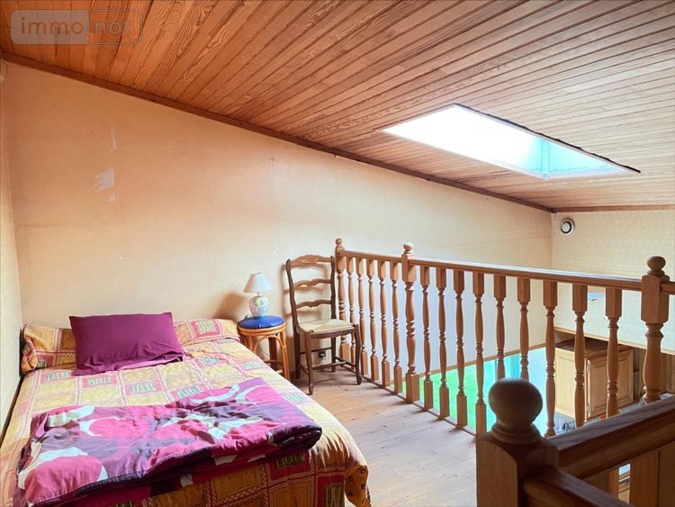 Maison a vendre Salles-sur-Mer 17220 Charente-Maritime 218 m2 8 pièces 410800 euros